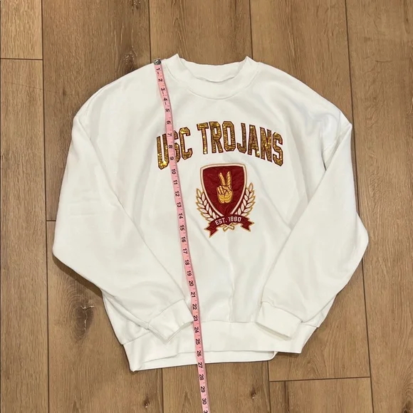 USC Trojans Woman’s White Sweater - Picture 2 of 3